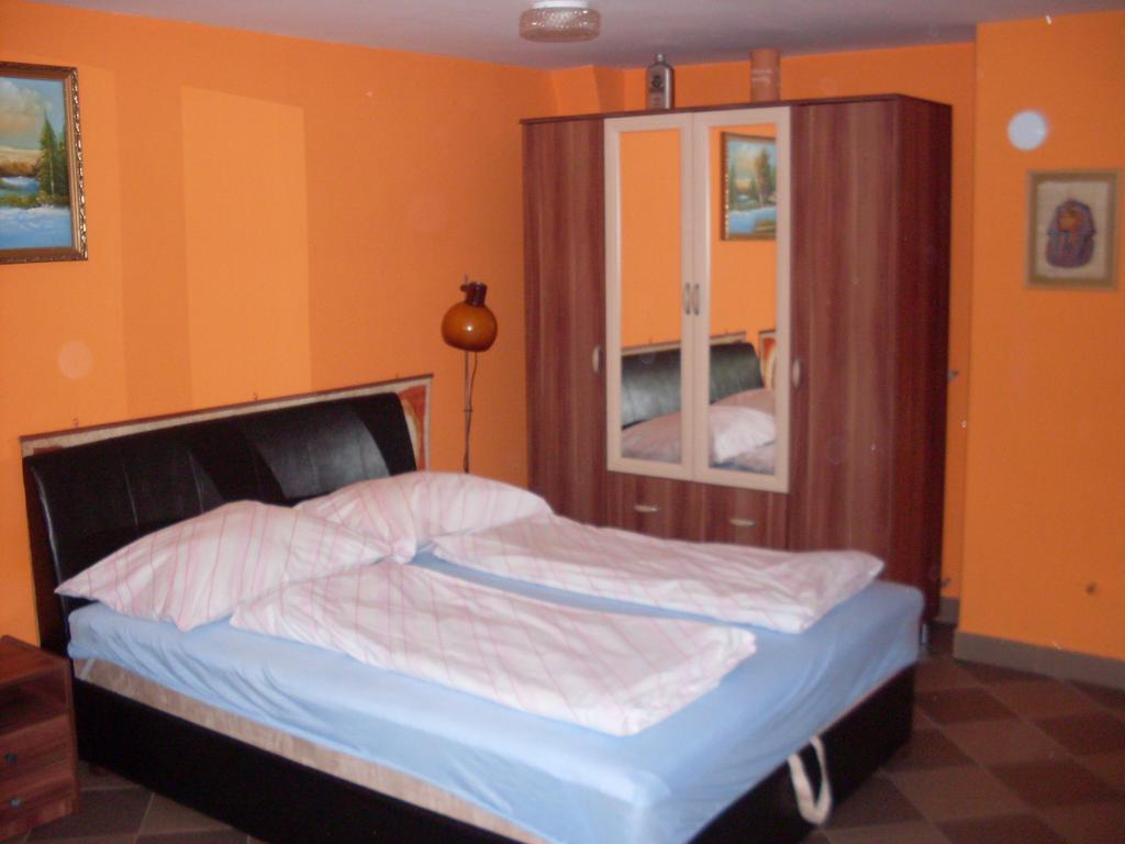 Lala Apartmanok บาลาตงโบกลาร์ ภายนอก รูปภาพ